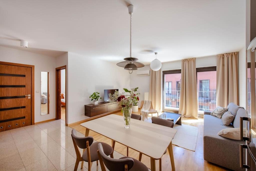 Wygodny Apartament Przy Dworcu Krakov Exteriér fotografie