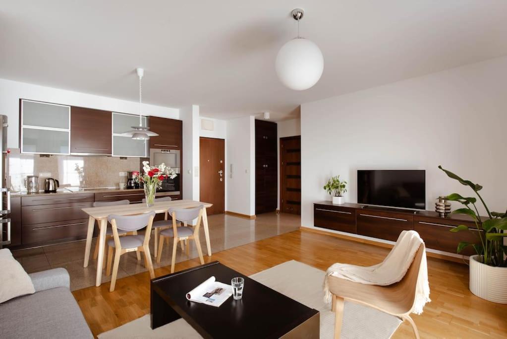 Wygodny Apartament Przy Dworcu Krakov Exteriér fotografie