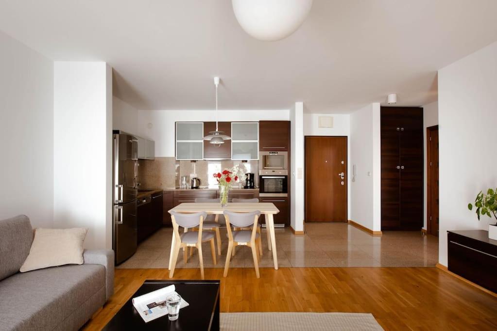 Wygodny Apartament Przy Dworcu Krakov Exteriér fotografie